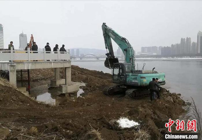 吉林大橋舊橋?qū)⒉鸪?石洪宇 攝